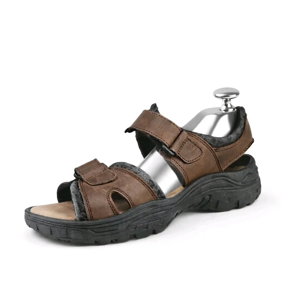 Earth Men's Sz11.5 Brown and Black Sandals Strap